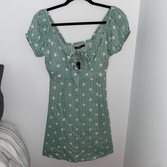 Boohoo Dresses & Skirts - polka dot dress